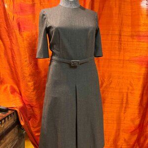 Couture Ralph Lauren Dress Gray Sheath Back Zip Short Sleeve Waist Size 6 belt
